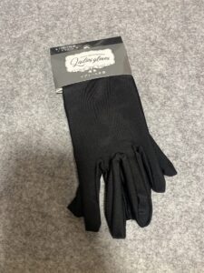 日焼け対策手袋 セリア 指だけ隠したい時に！
