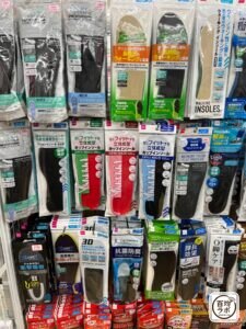 脚長効果インソールの100均売り場写真