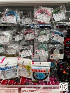 ラチェットクランプの100均売り場写真