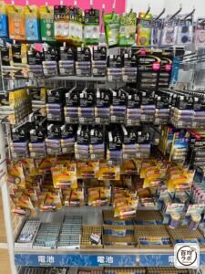アルカリ乾電池 単4形 4本の100均売り場写真