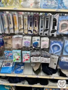 クールネックバンドの100均売り場写真