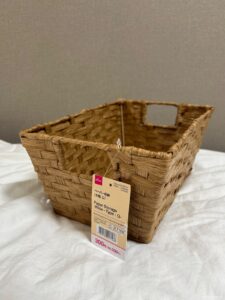 ナチュラルな編み目が可愛い収納バスケット