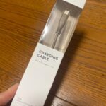 ライトニング＆マイクロUSBケーブル 3COINS（スリコ） 可愛い色の充電ケーブル
